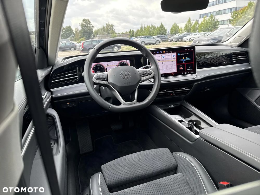 Volkswagen Passat - 13