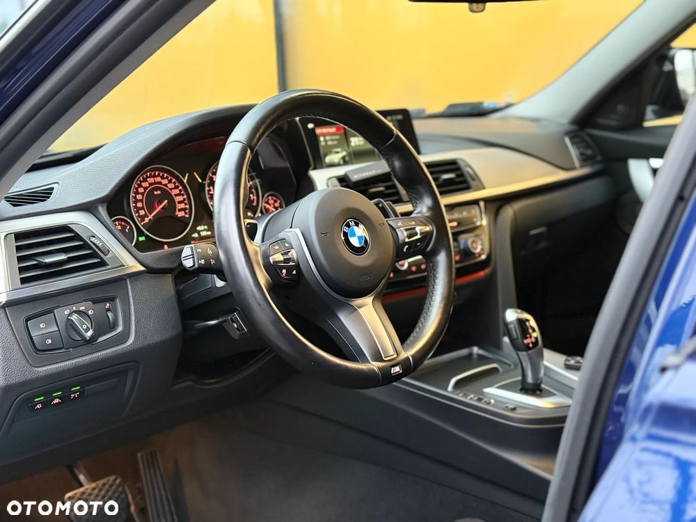 BMW Seria 3 330i xDrive Sport Line - 6