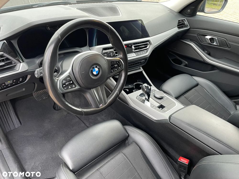 BMW Seria 3 320d - 13