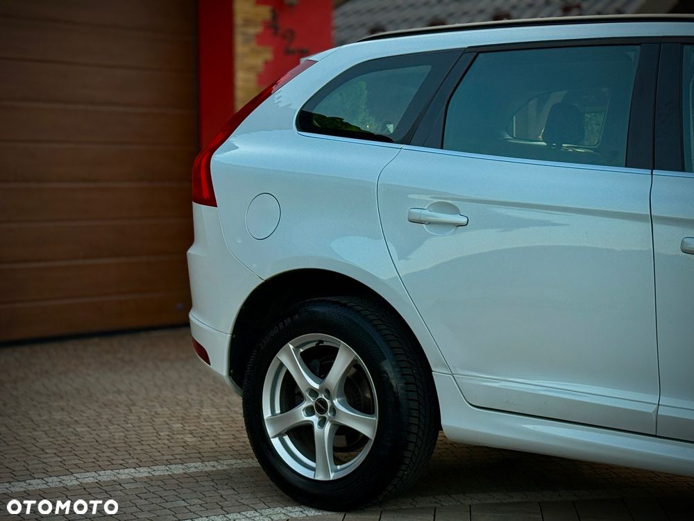 Volvo XC 60 D4 Drive-E Momentum - 9