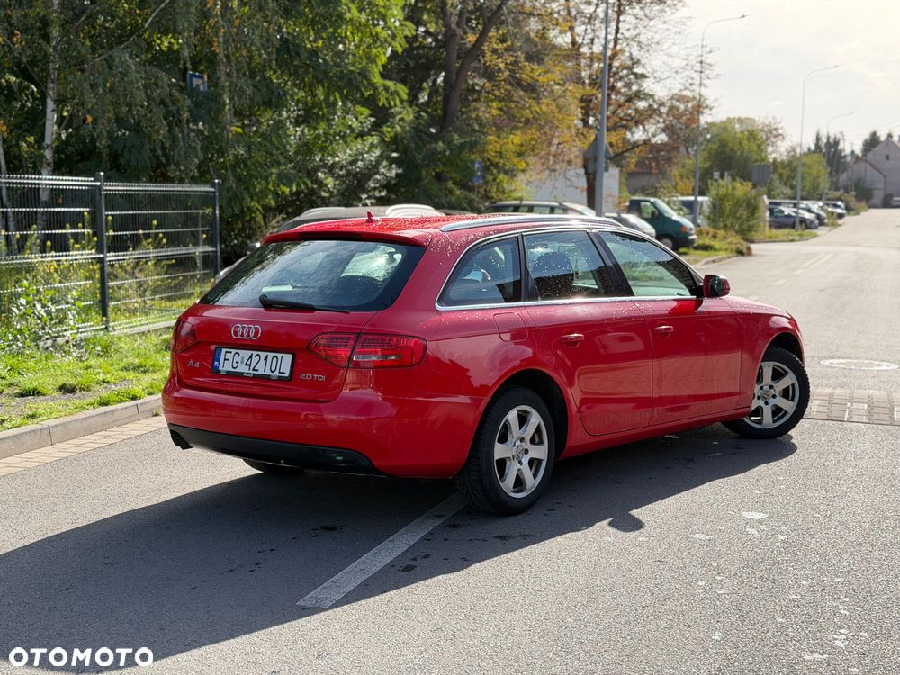 Audi A4 Avant 2.0 TDI - 8