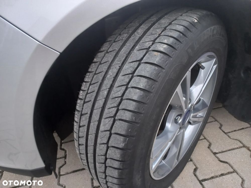 Ford Focus 1.6 TI-VCT Ambiente - 8