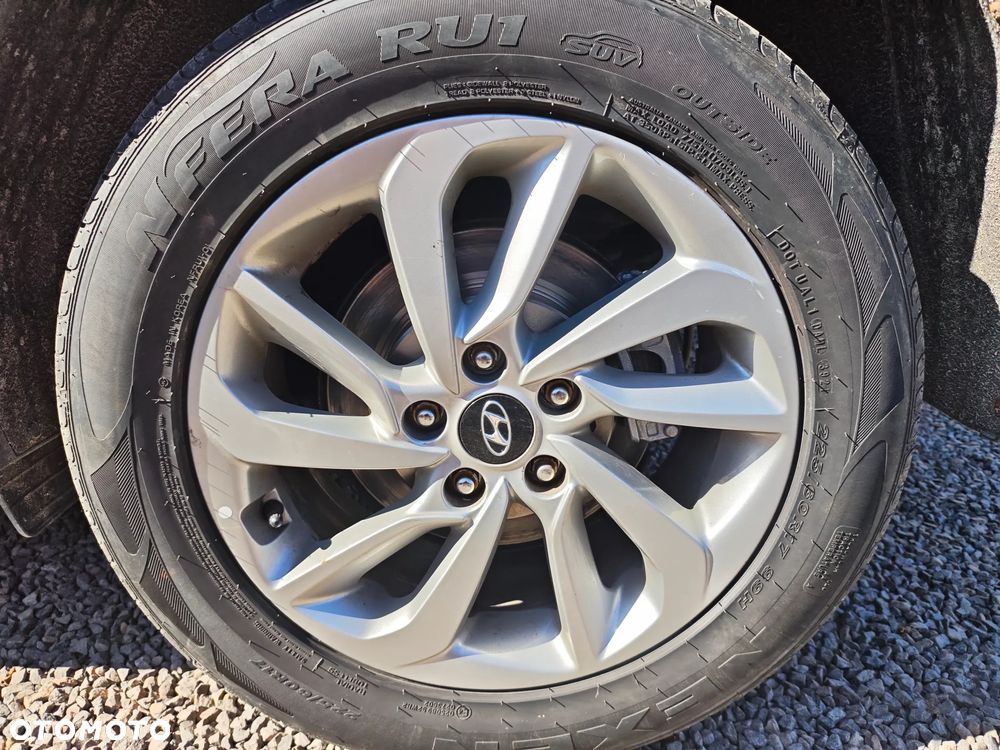 Hyundai Tucson 2.0 CRDi 4WD Automatik Intro Edition - 18