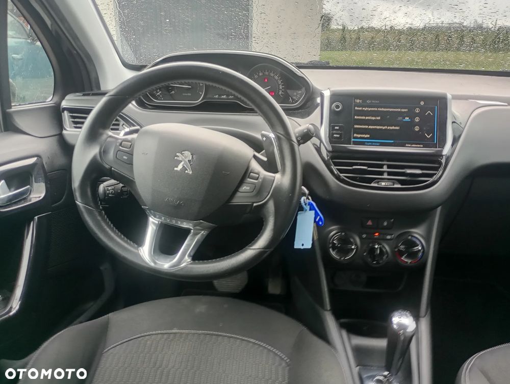 Peugeot 208 1.2 PureTech Active ETG5 - 16