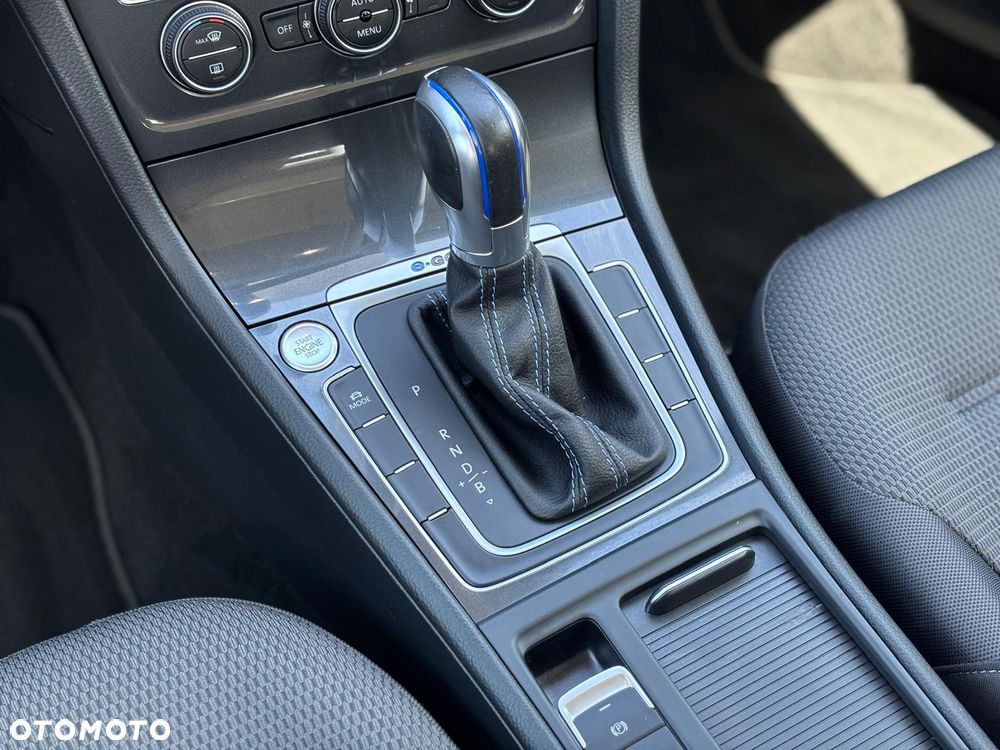 Volkswagen Golf e-Golf - 9