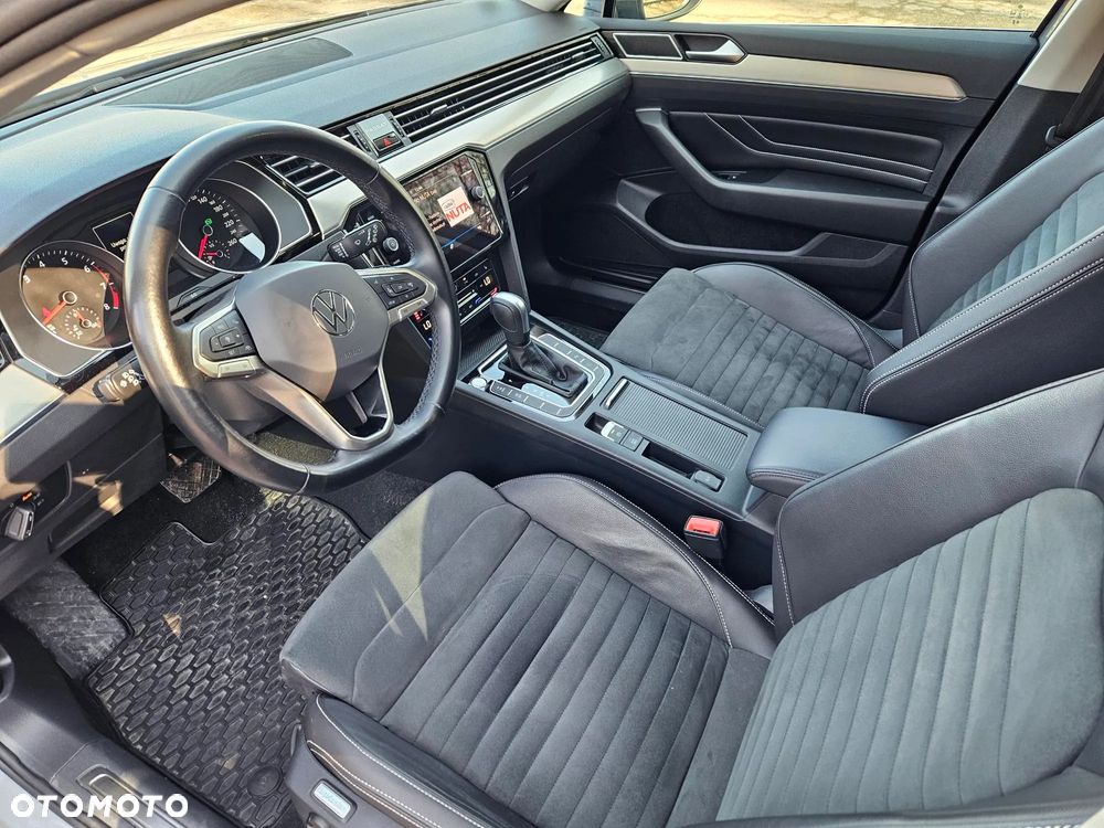 Volkswagen Passat 1.5 TSI EVO Elegance DSG - 12
