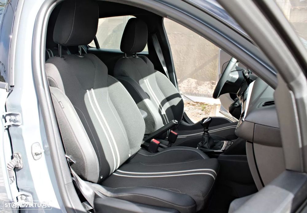 Opel Corsa 1.2 T GS - 14