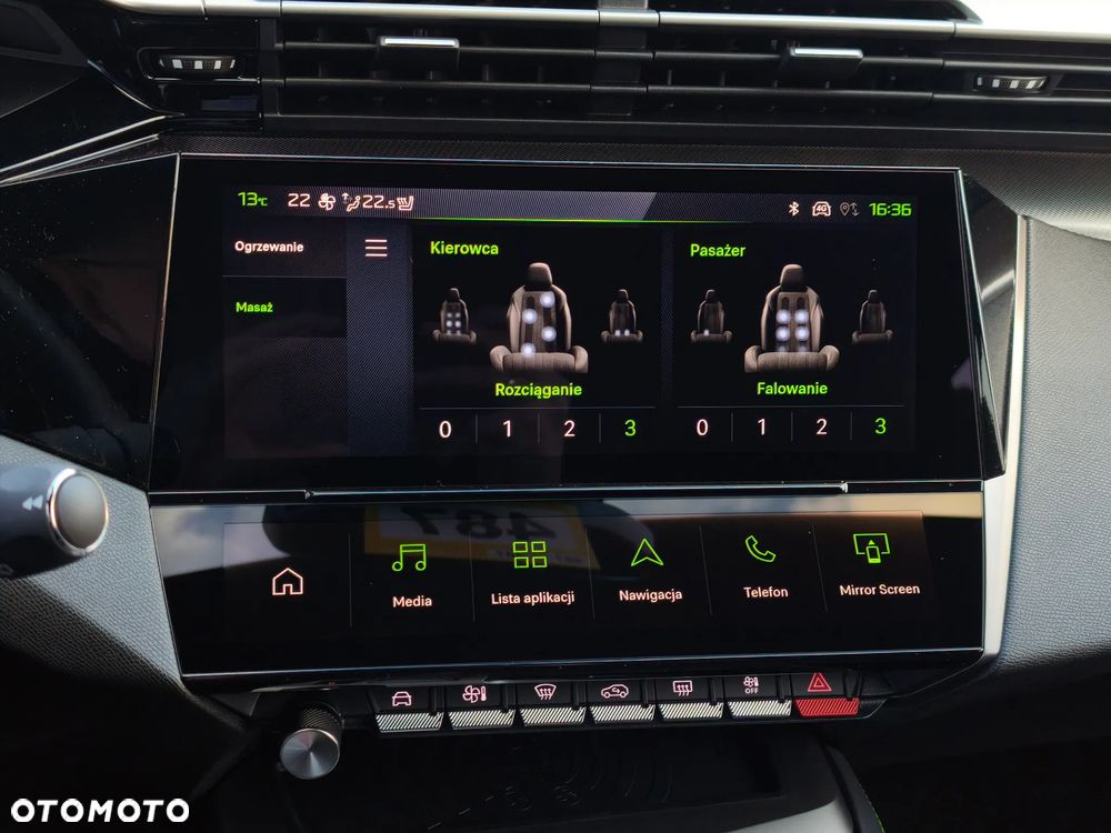 Peugeot 308 1.5 BlueHDi GT Exclusive S&S EAT8 - 24