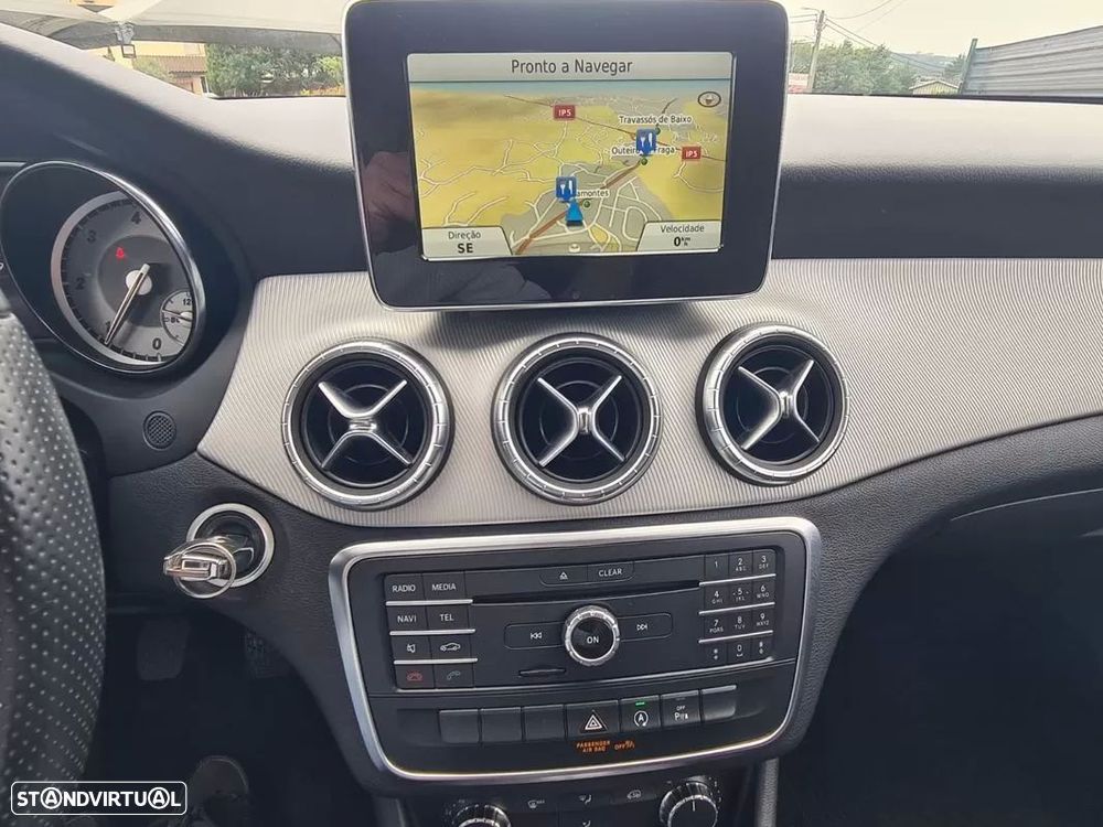 Mercedes-Benz CLA 200 - 16