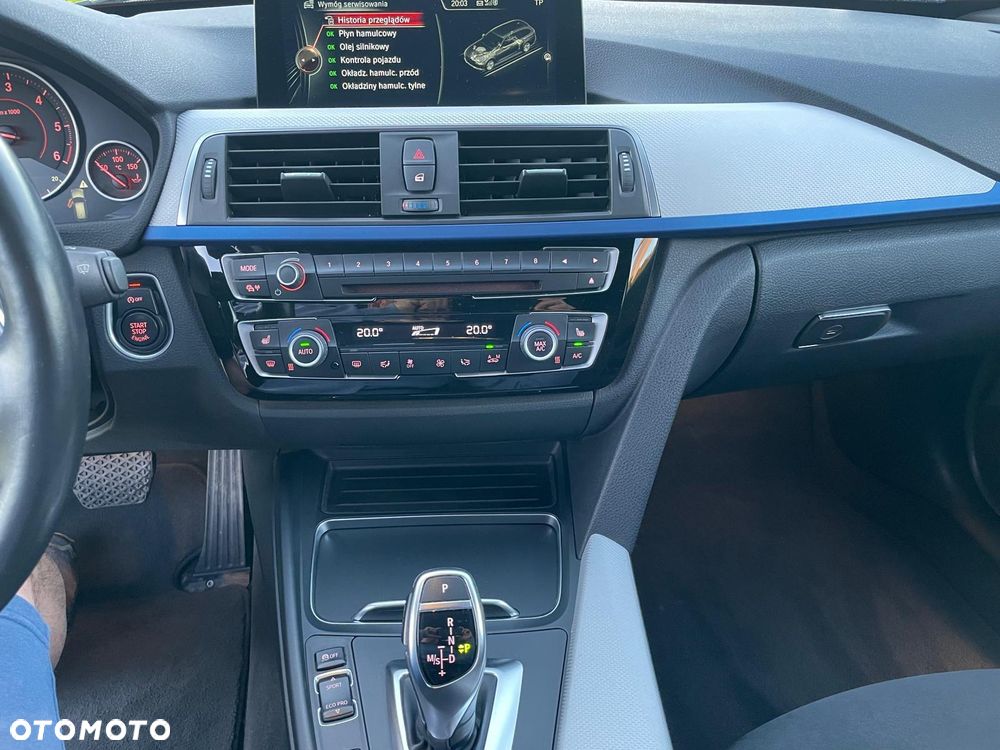 BMW Seria 3 320d Edition M Sport Shadow - 23
