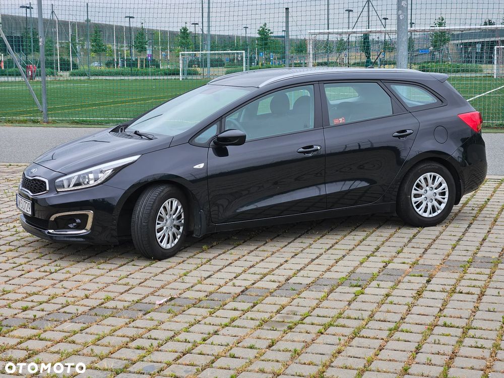 Kia Ceed 1.6 GDI M DCT - 3