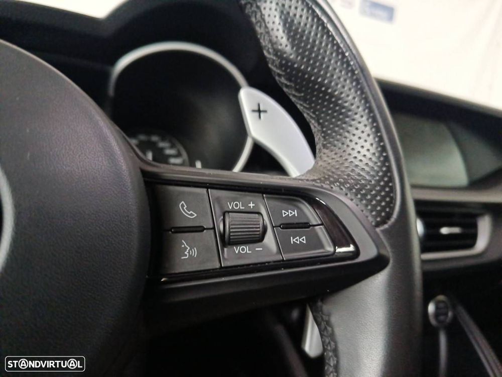 Alfa Romeo Stelvio 2.2 D Sprint Q4 AT8 - 17