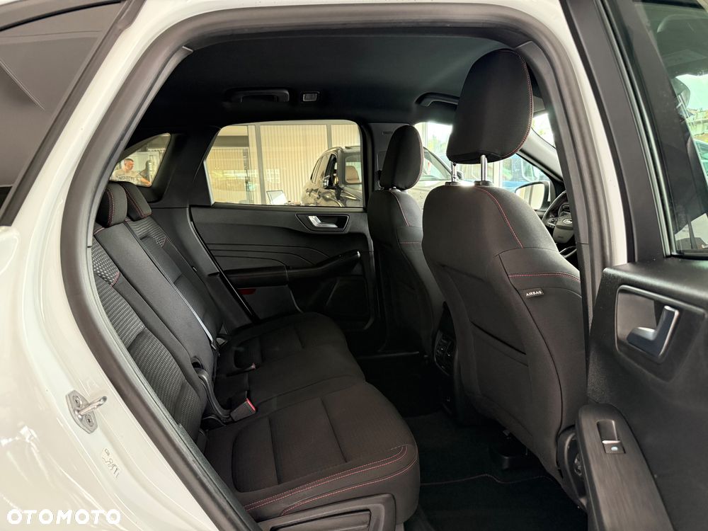 Ford Kuga 2.0 EcoBlue mHEV FWD ST-Line - 31