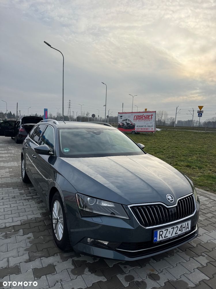 Skoda Superb 2.0 TDI Active DSG - 2