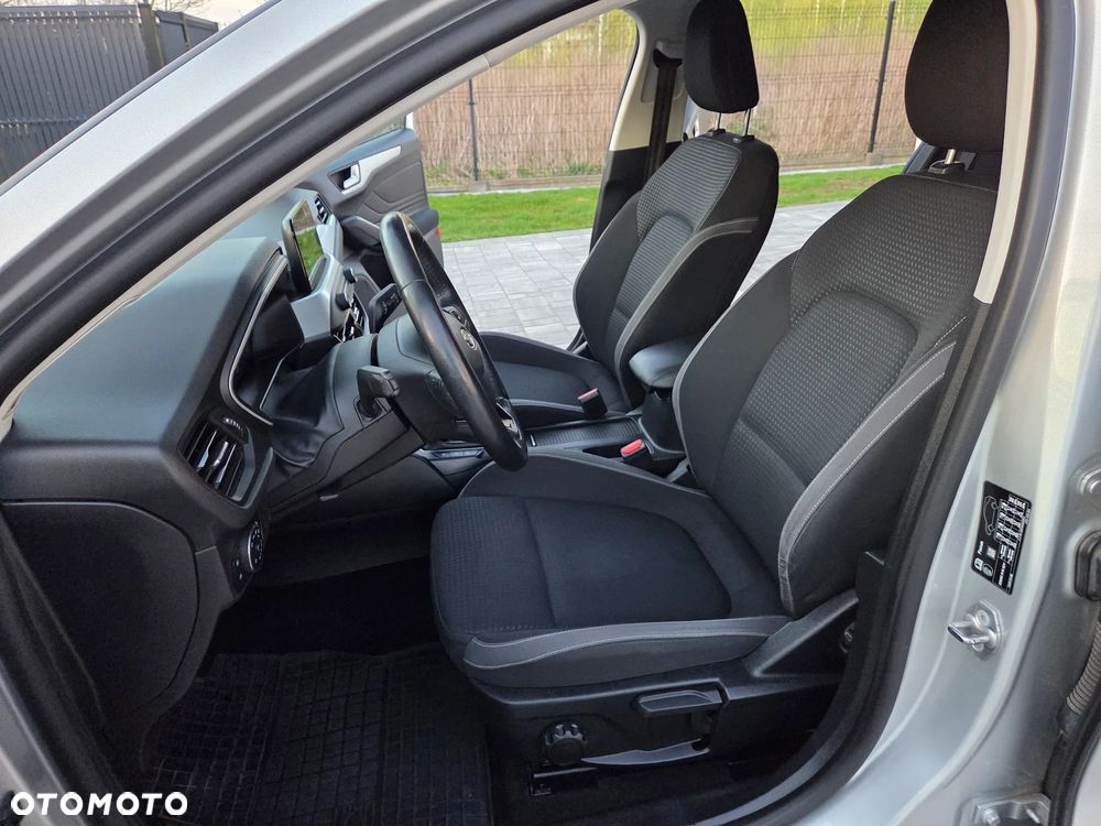 Ford Focus 1.5 EcoBlue Connected - 29