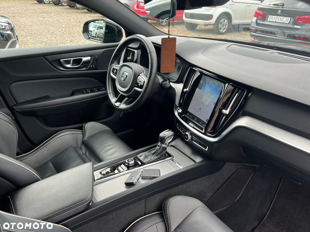 Volvo S60 T4 R-Design - 20