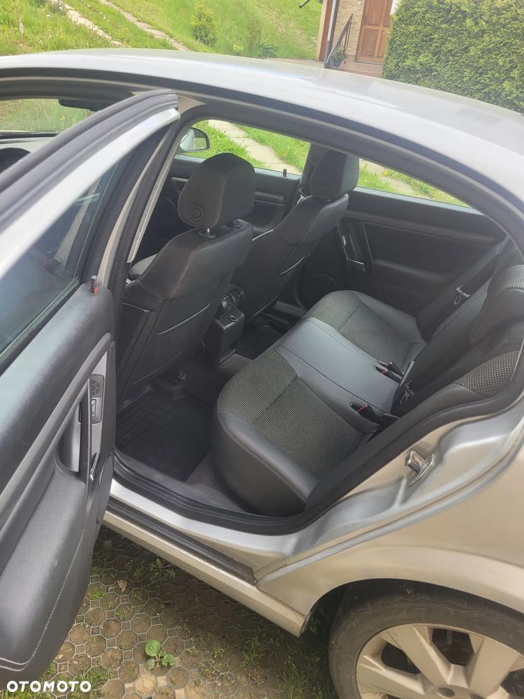 Opel Vectra 1.9 CDTI Cosmo - 7