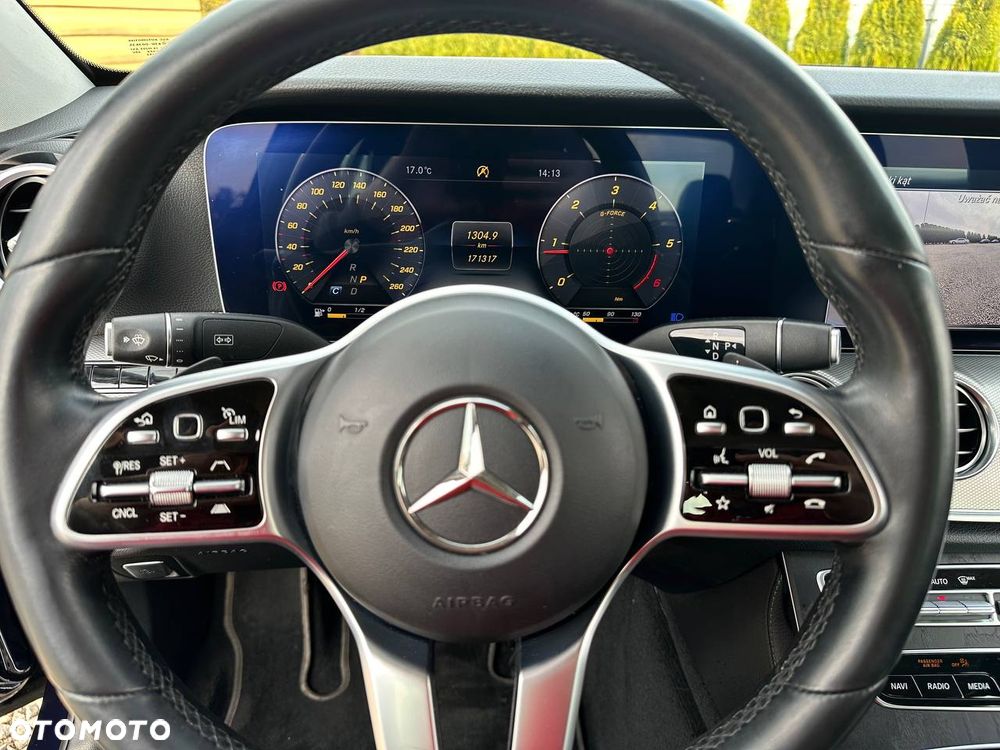 Mercedes-Benz Klasa E 220 d 9G-TRONIC Avantgarde - 23
