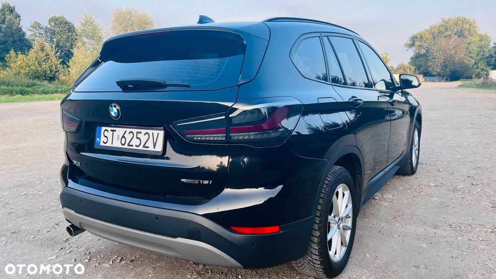 BMW X1 sDrive18i - 9