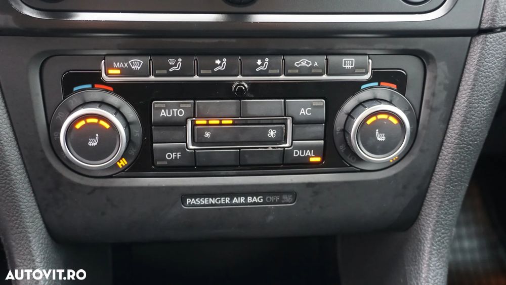 Volkswagen Golf 1.6 TDI DPF BlueMotion Technology Team - 26