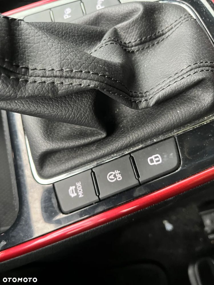 Skoda Fabia 1.0 TSI Monte Carlo - 27