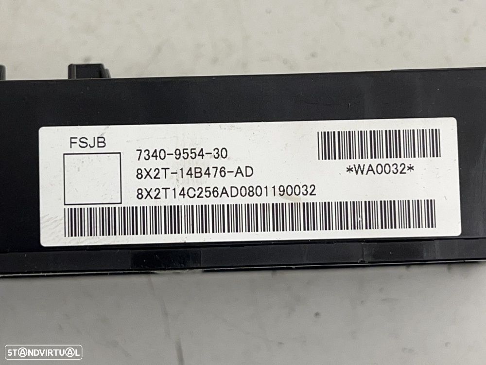 Caixa de fusíveis Usado JAGUAR XF (X250) 2.7 D REF. 8X2T14B476AD - 3
