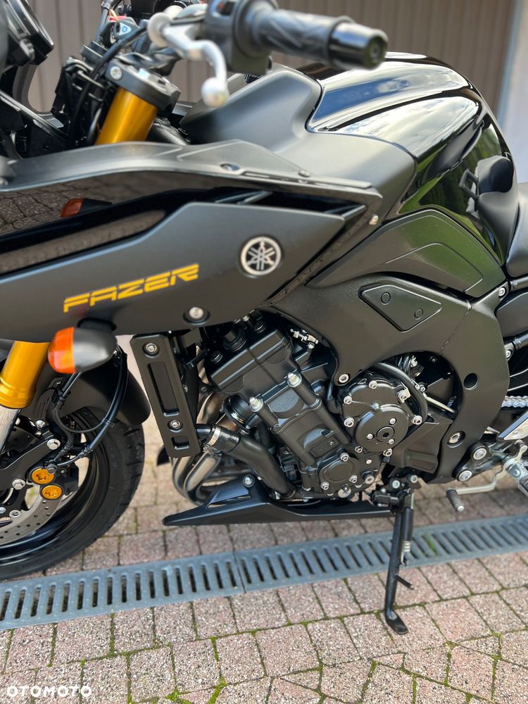 Yamaha FZ8 - 24