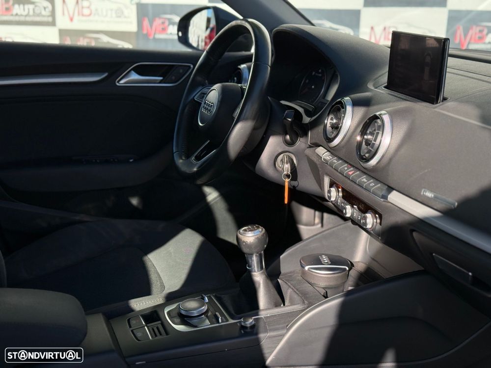 Audi A3 Sportback 2.0 TDI Sport - 47