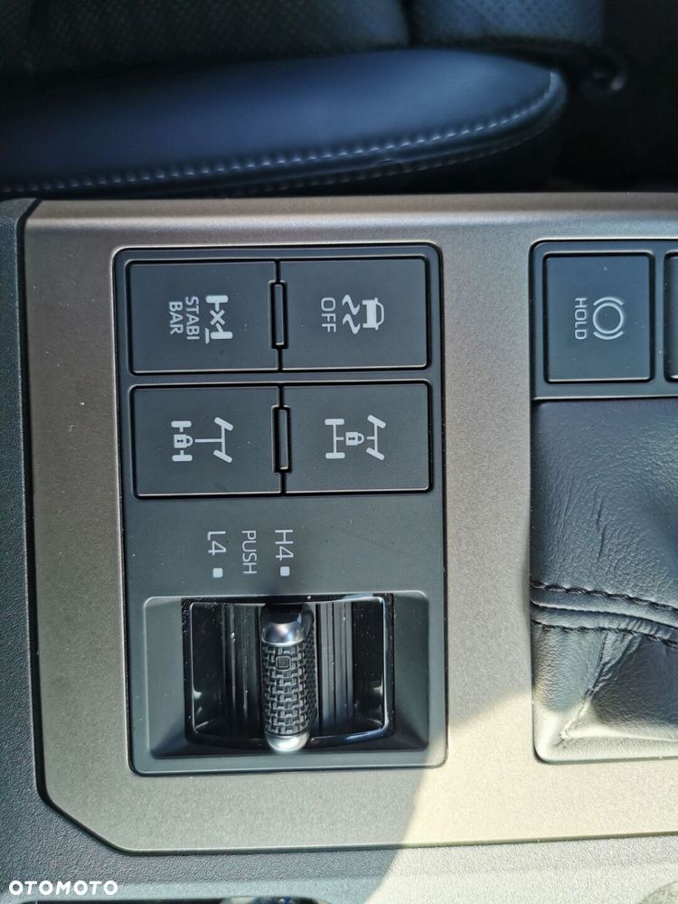 Toyota Land Cruiser LC 2.8 D-4D Executive - 22