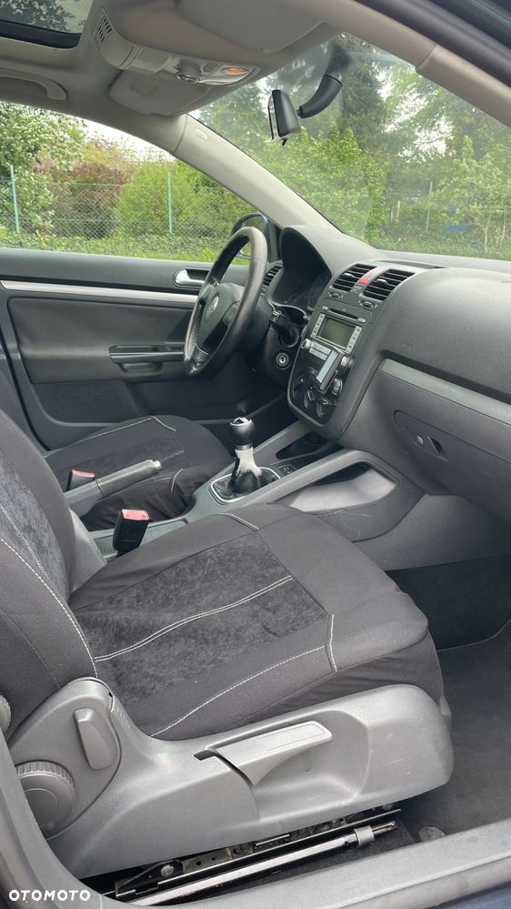 Volkswagen Golf 1.9 TDI DPF Comfortline - 10