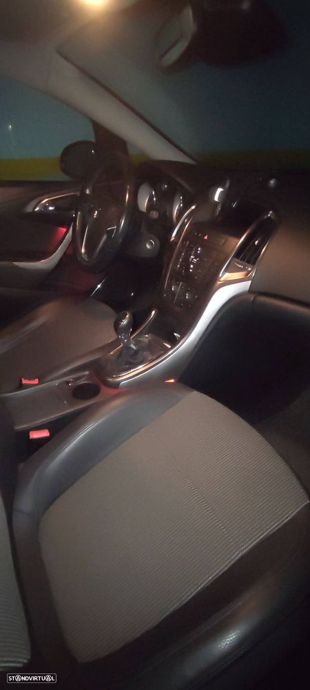 Opel Astra Sports Tourer 1.3 CDTi Cosmo S/S - 3