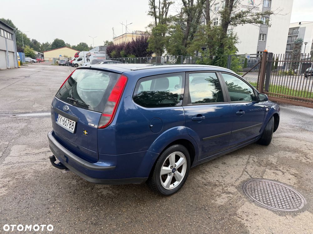 Ford Focus 1.8 FF Trend - 9