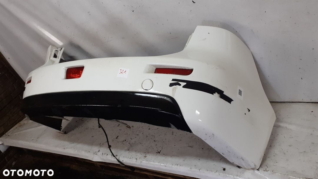 ) ZDERZAK TYŁ TYLNY DO MITSUBISHI GALANT BIAŁY - 3