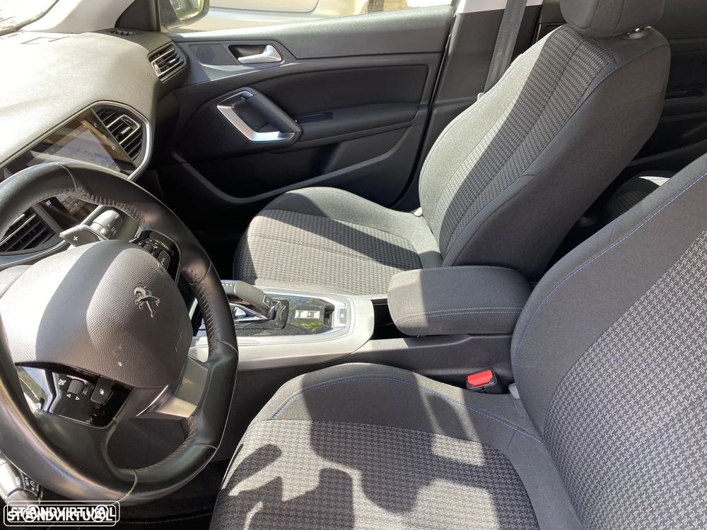 Peugeot 308 SW 1.5 BlueHDi Style EAT8 - 12