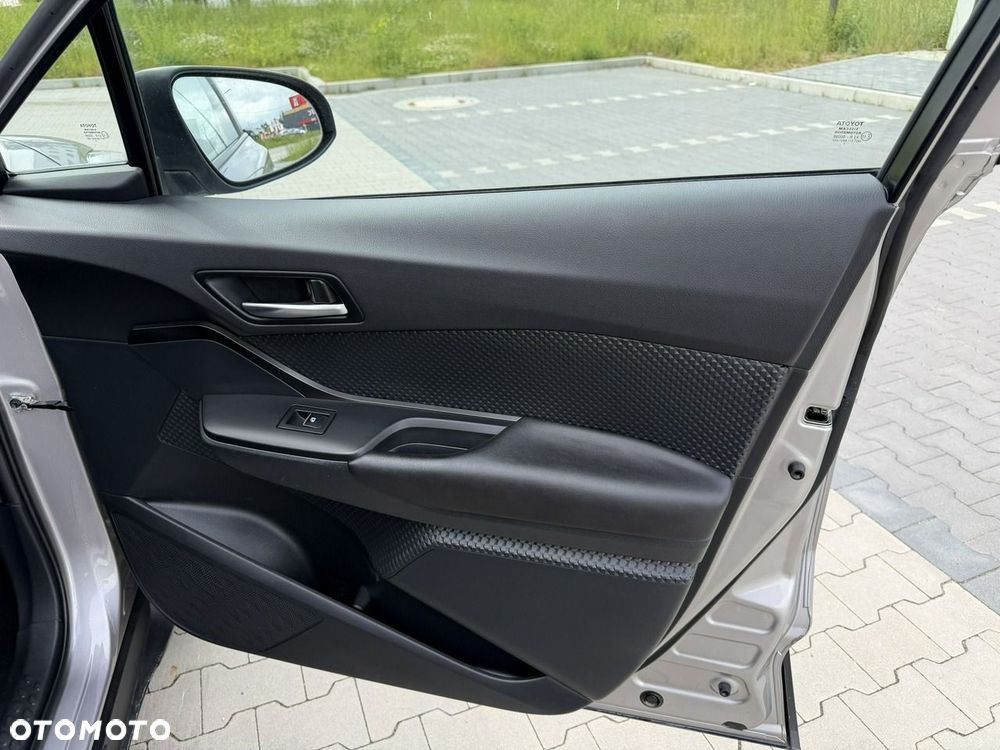 Toyota C-HR - 34
