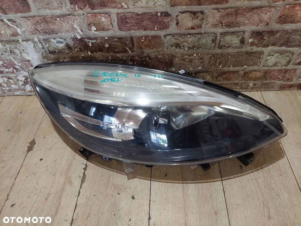 LAMPA PRZÓD PRAWA RENAULT SCENIC III LIFT 2012/2016 ROK ANGLIK - 2