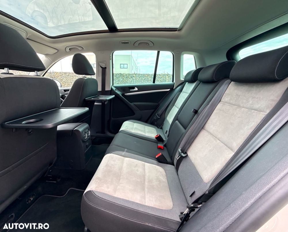 Volkswagen Tiguan 2.0 TDI 4Motion DSG Sport & Style - 26