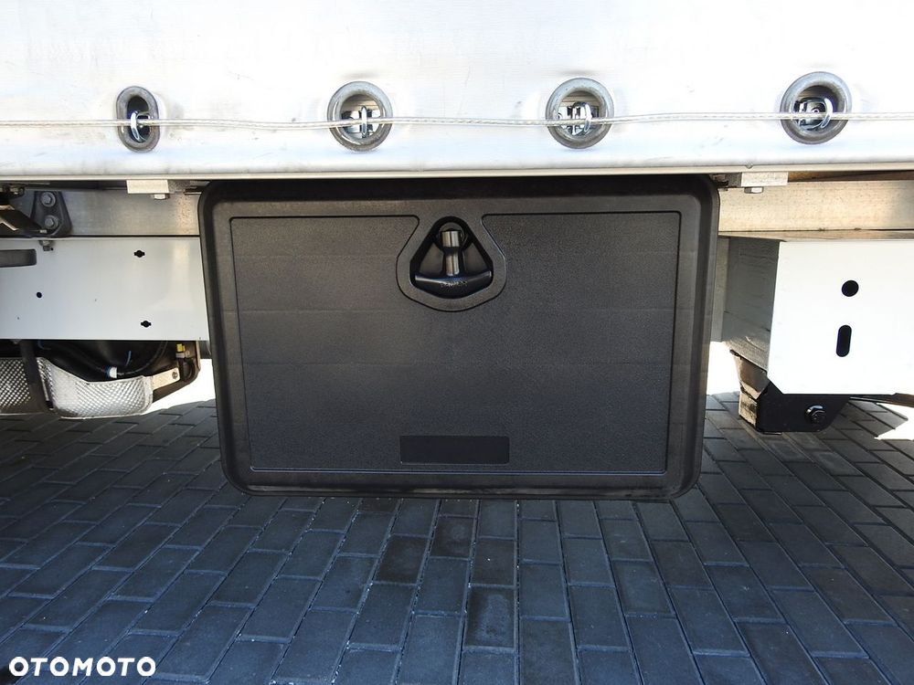 Renault MASTER PLANDEKA 8 PALET WEBASTO TEMPOMAT KLIMATYZACJA PNEUMATYKA  170KM - 23