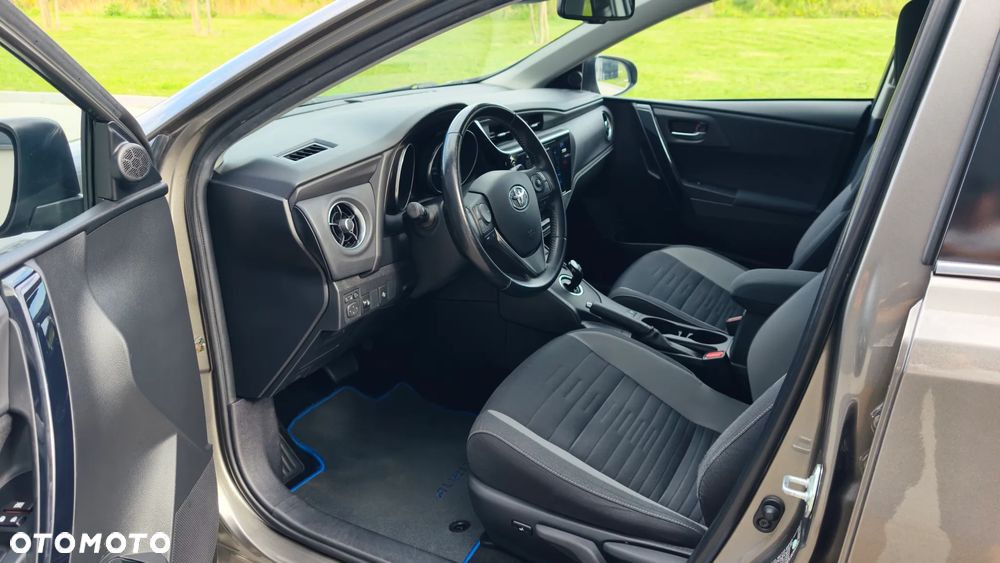 Toyota Auris 1.8 HSD Prestige - 22