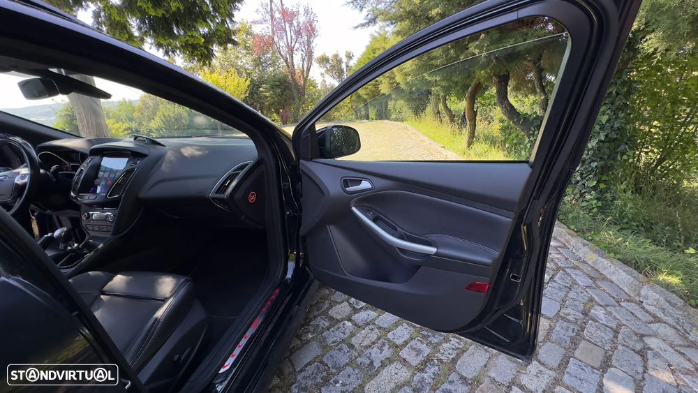 Ford Focus SW 2.0 EcoBoost ST - 15