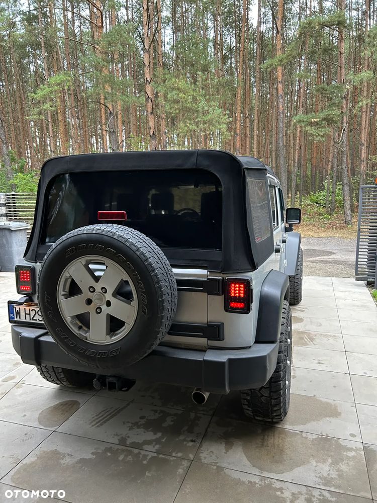 Jeep Wrangler Unlimited 3.8 Automatik Sahara - 11