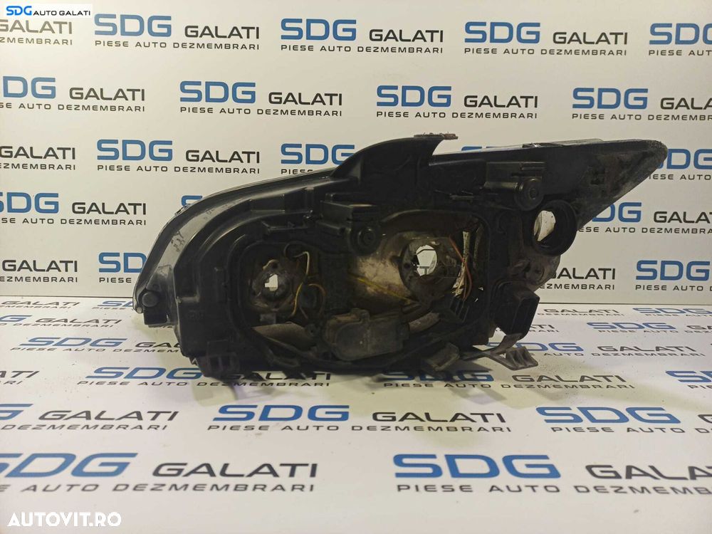 Far Dreapta EUROPA FARA Xenon Ford Focus 2 NFL Non Facelift 2004 - 2008 [L1716] - 3