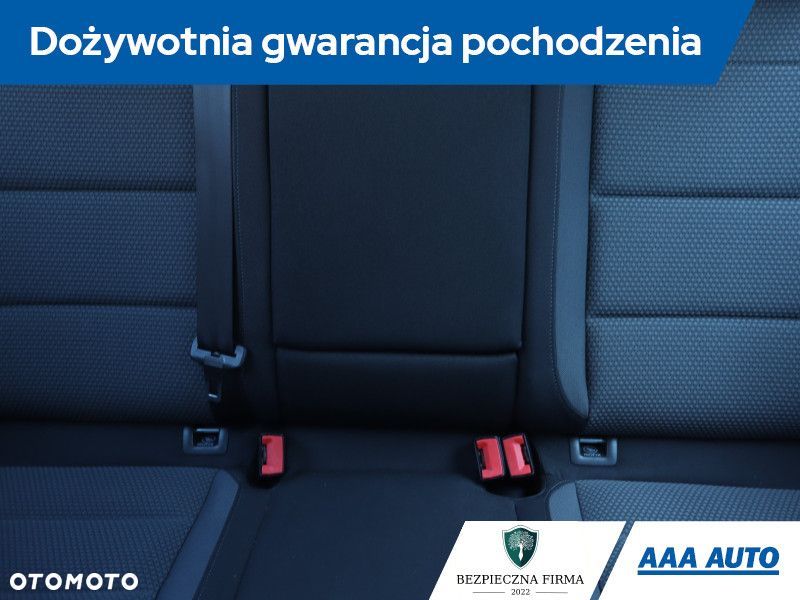 Volkswagen Golf - 12