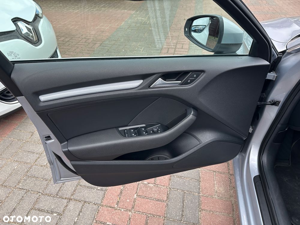 Audi A3 Sportback 2.0 TDI quattro Attraction - 16