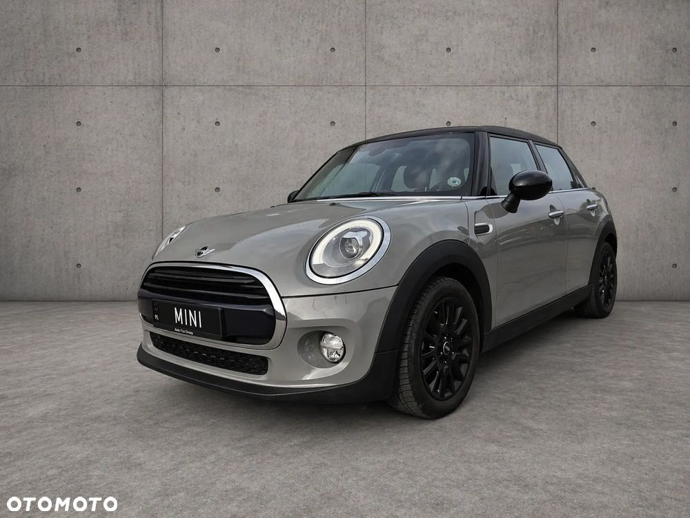 MINI Cooper Standard - 2