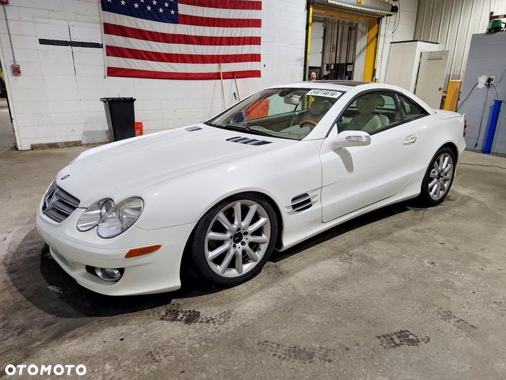 Mercedes-Benz SL - 23