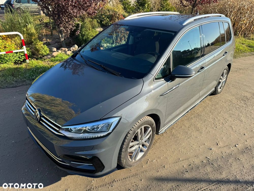 Volkswagen Touran - 17