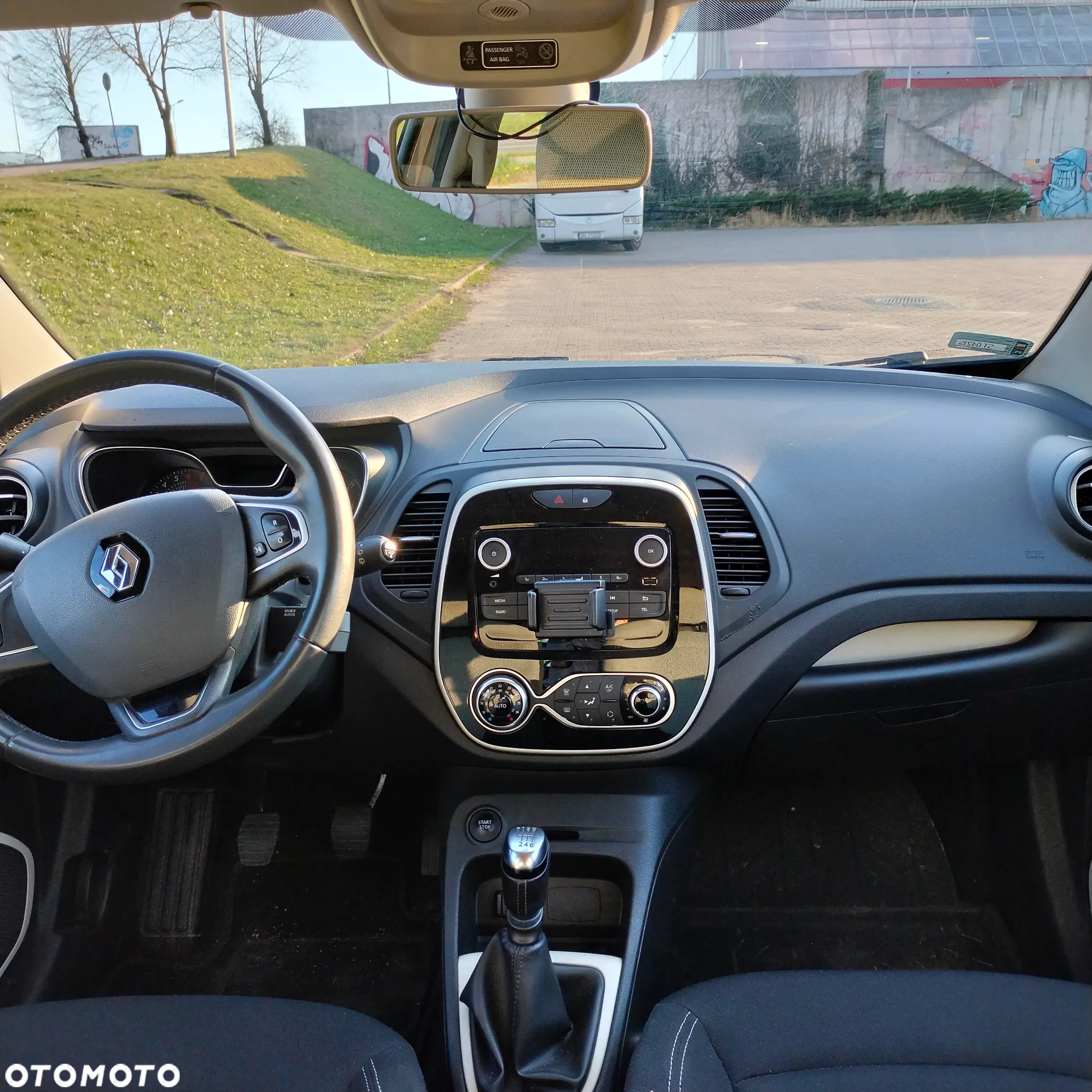 Renault Captur 1.2 Energy TCe Initiale Paris - 6