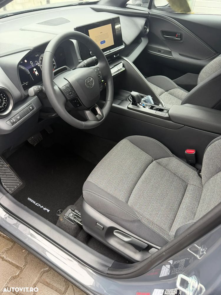 Toyota C-HR 1.8 HEV 140 CP 4x2 CVT Dynamic - 9