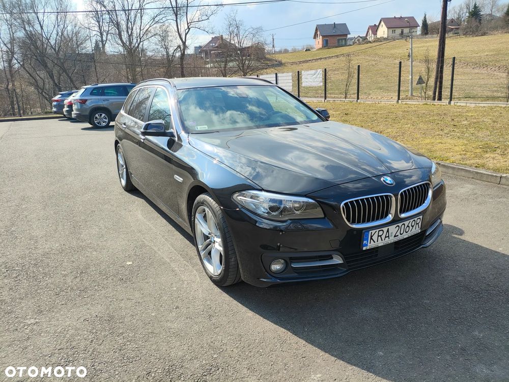 BMW Seria 5 525d xDrive - 8
